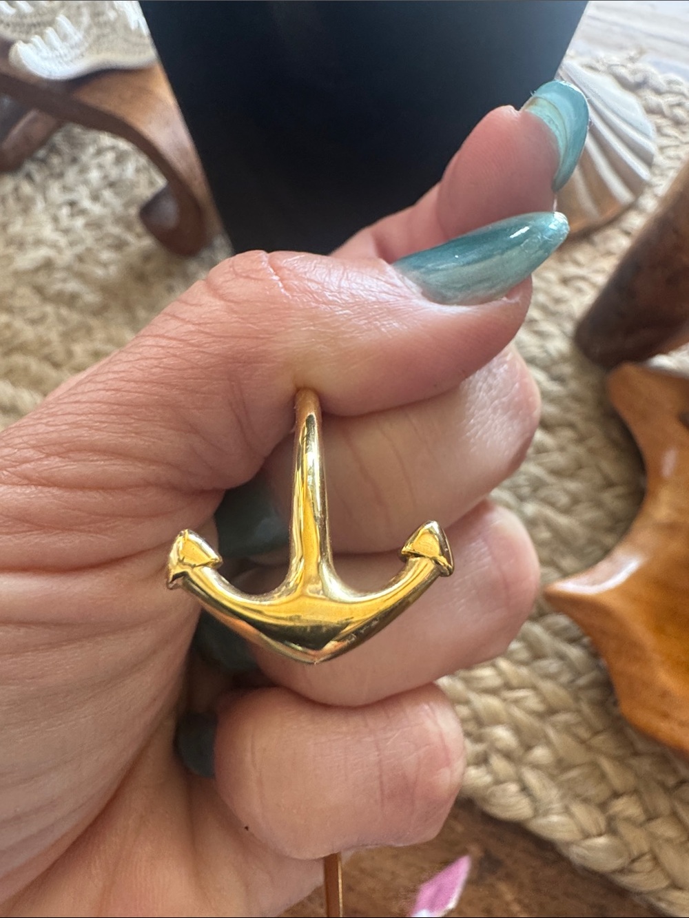 Lemon Line Watch Hill Anchor Gold Tone Bangle Bracelet NWT - Picture 4 of 7